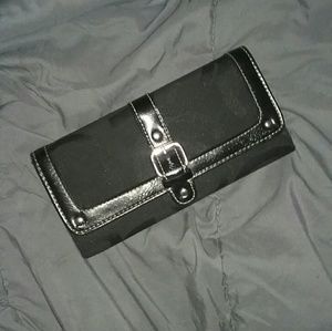 Black Tri-fold Wallet